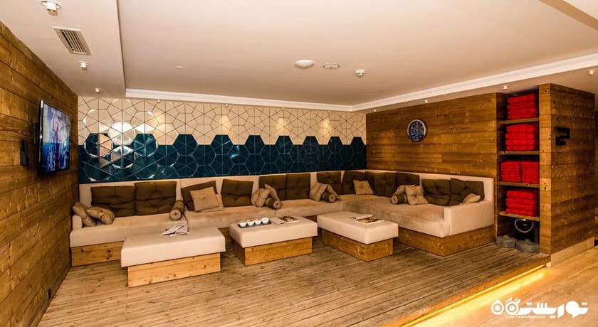 محوطه نشیمن پذیرش اسپا